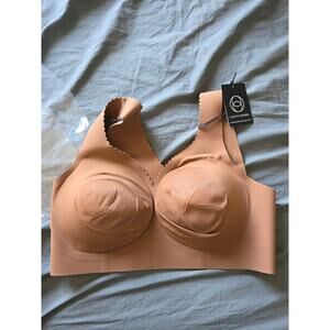 NWT Evelyn & Bobbie Evelyn Bra Clay Size Large